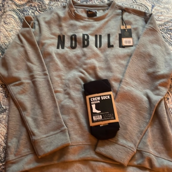 NOBULL crew sweatshirt and crew socks - M - NWT - Picture 1 of 3